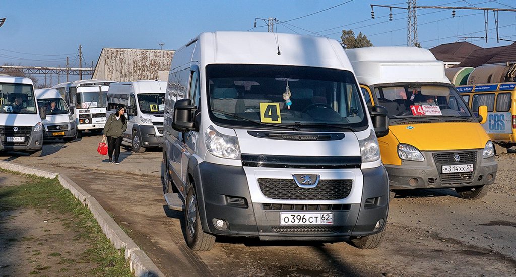 Автобусы тимашевск краснодар. Маршрутки Тимашевск. Автобус Тимашевск. Маршрутка 10 Тимашевск. Маршрутка Тимашевск Медведовская.