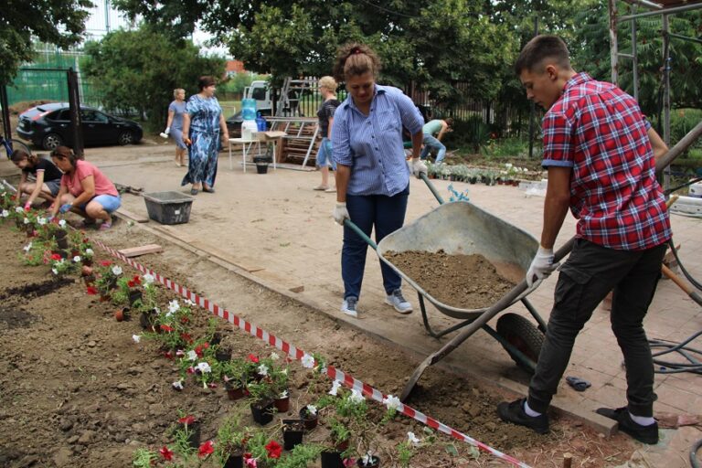 Ильский новости. Самозанятые Северский район. Ильская администрация. Волонтеры 70 летия форма.