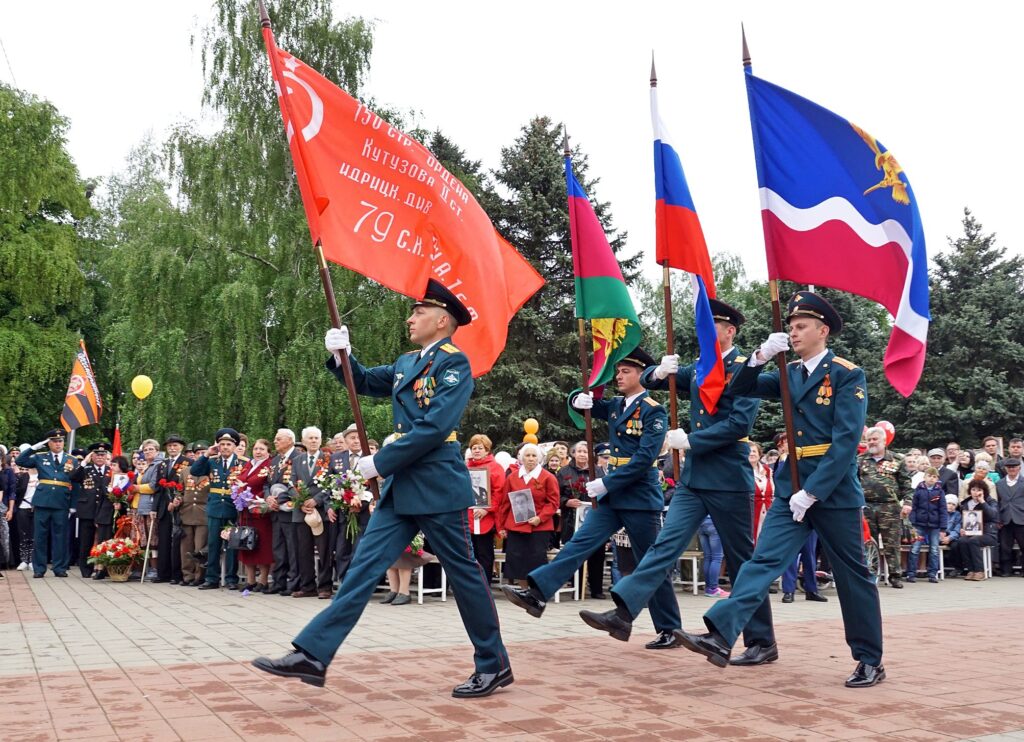 Погода в тимашевске на 14. Парад 9 мая в Апшеронске. 9 Мая Краснодар. Тимашевск 9 мая 2022 года. День Победы в Тимашевске.