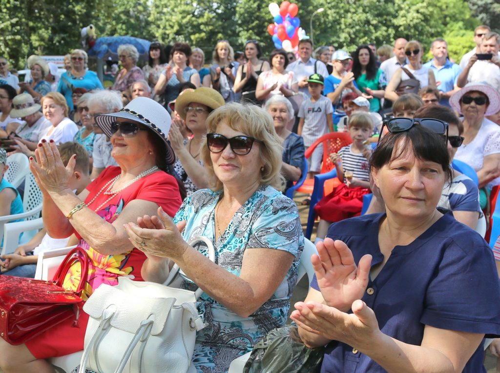 труда тимашевск. 1 мая праздник. всекубанская эстафета 2022. золотой колос в роговской тимашевского района. празднование 9 мая.