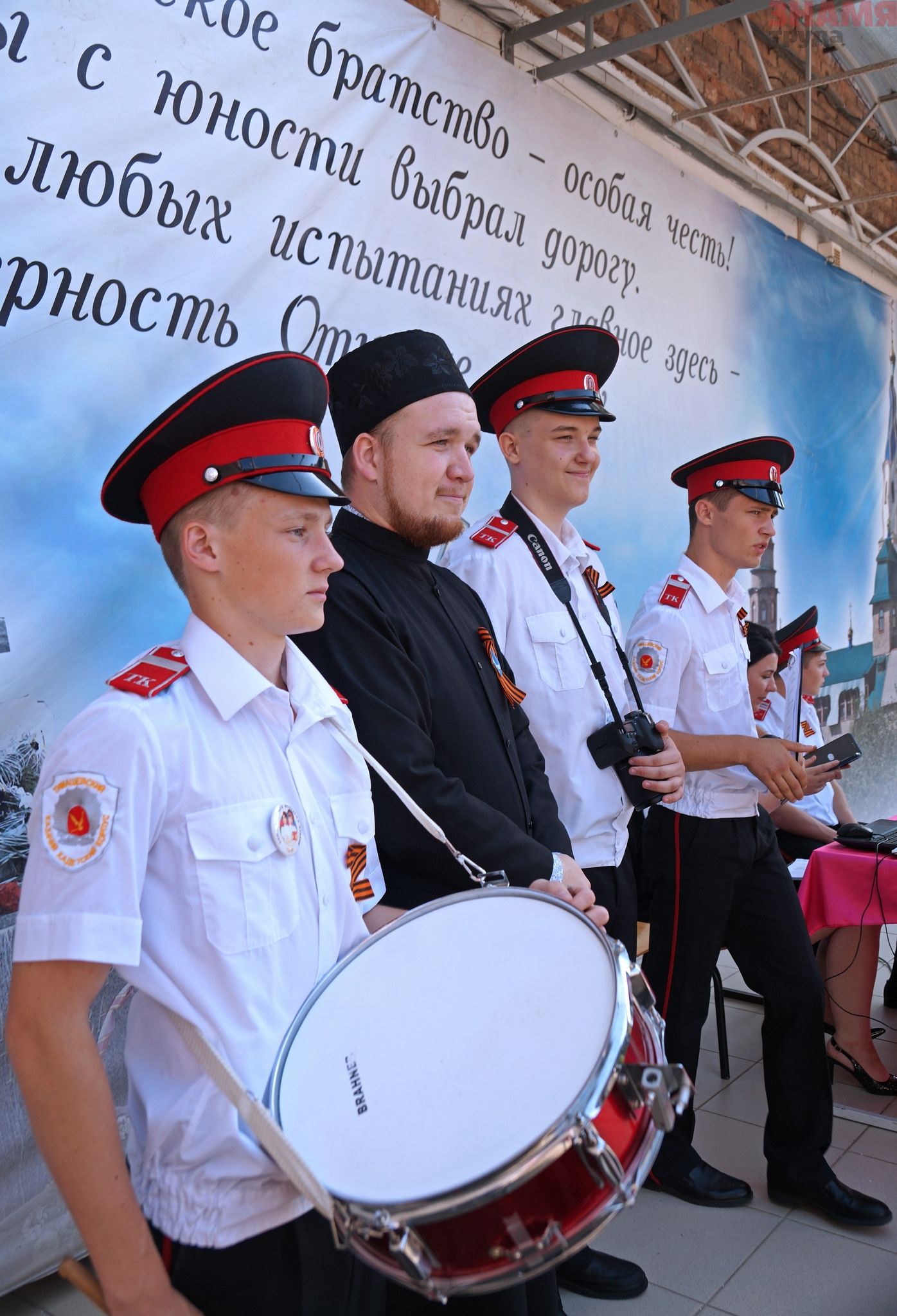 Тимашевский кадетский корпус. Тимашевский казачий кадетский корпус. Тимашевский кадетский корпус Тимашевск. Тимашевский казачий корпус.