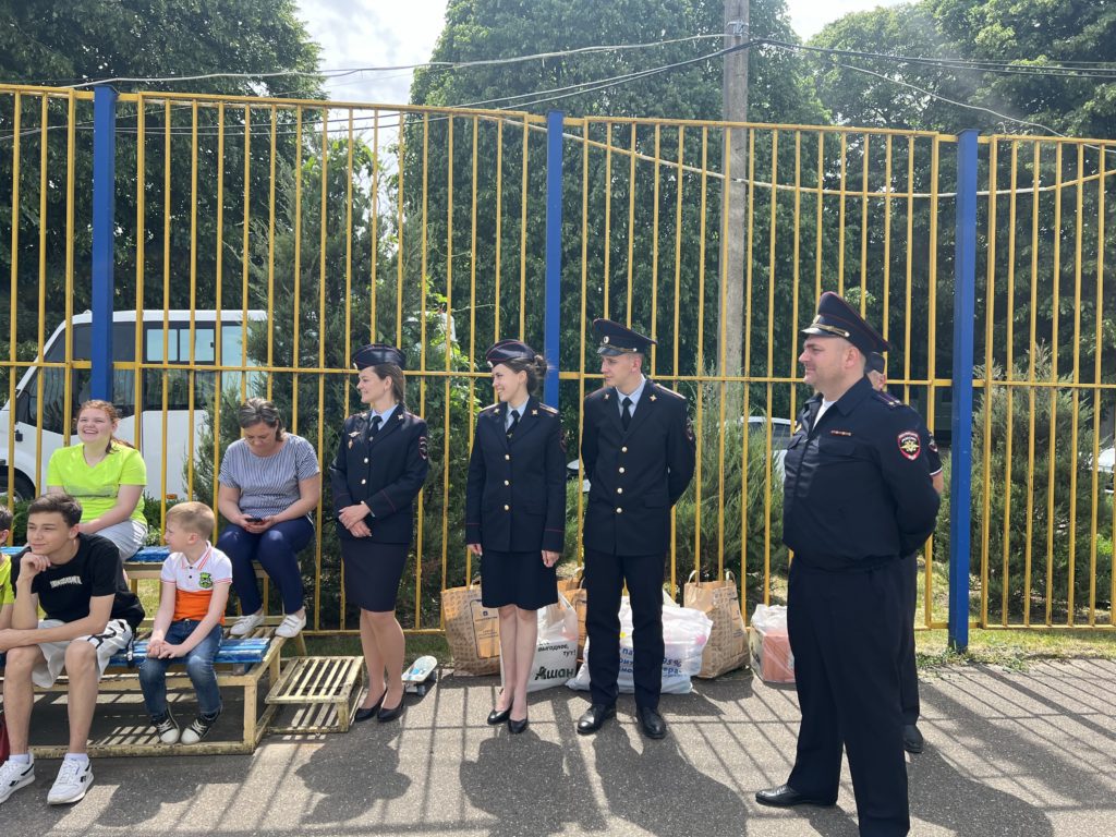 В канун Дня защиты детей полиция навестила детский дом в Медведовской |  31.05.2024 | Тимашёвск - БезФормата